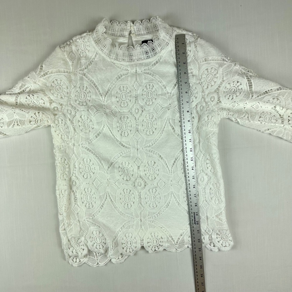 DNA White Floral Guipure Lace Mock Neck Long Sleeve Blouse Top Medium - Picture 8 of 8